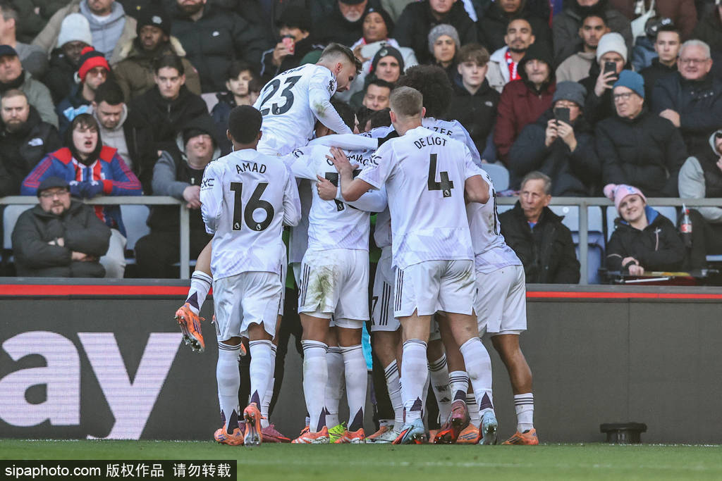 什么是“认知盈余”在博弈中的表现？解析为什么职业选手更专注。（认知盈余在博弈中的体现：为什么职业选手更专注）