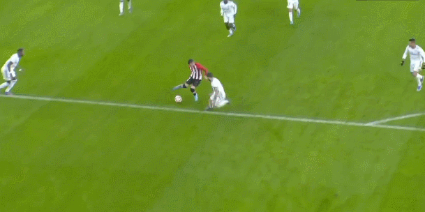 世预赛英格兰3比0拉脱维亚，凯恩将个人国家队进球数提升至71球，仅用105场！