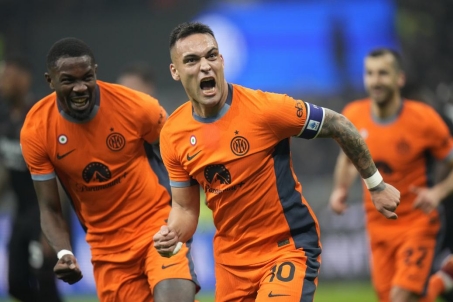 也暴露出云 也暴露出云