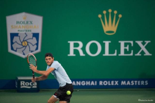 不可动摇的 不可动摇的